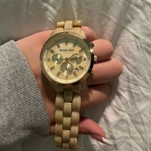 Michael Kors 5217 watch